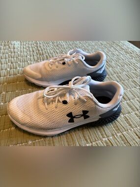 Under Armour Men’s White Mesh Athletic Shoes